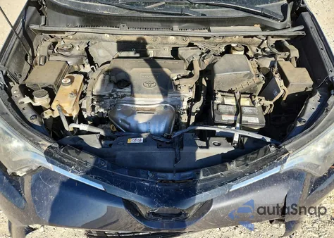 2017 Toyota Rav4 Le z USA, uszkodzony, nr VIN JTMZFREV4HJ129086